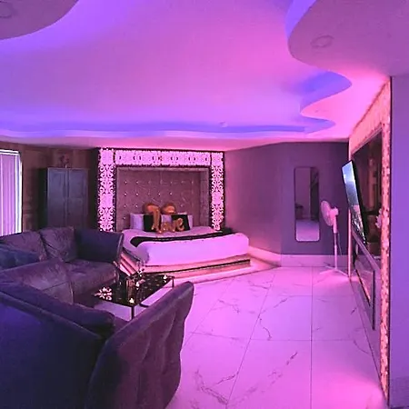 Mansa Hotel 4*